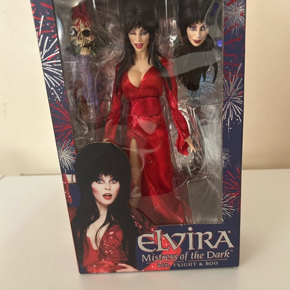Elvira Mistress of the Dark Red Fright & Blue 6" Clothed Action Figure NIB Neca - Picture 2 of 3